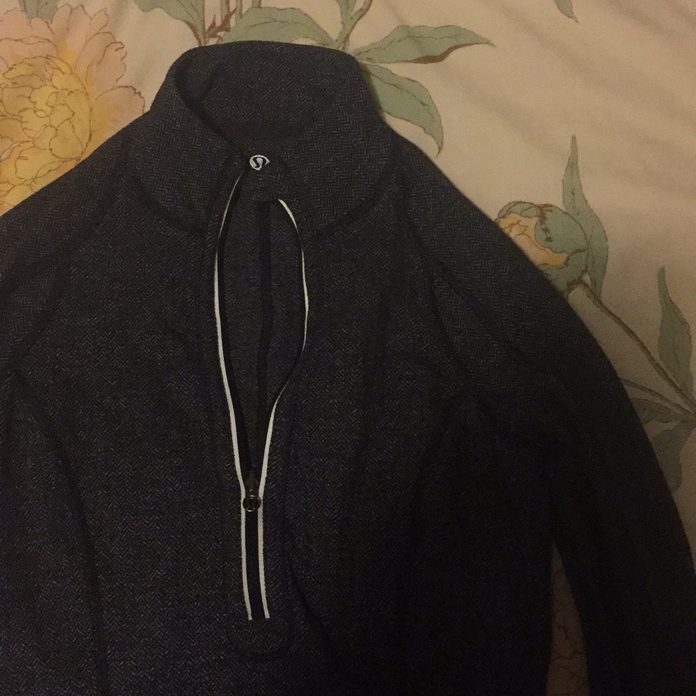 lulu lemon quarter up harringbone workout top 2-4